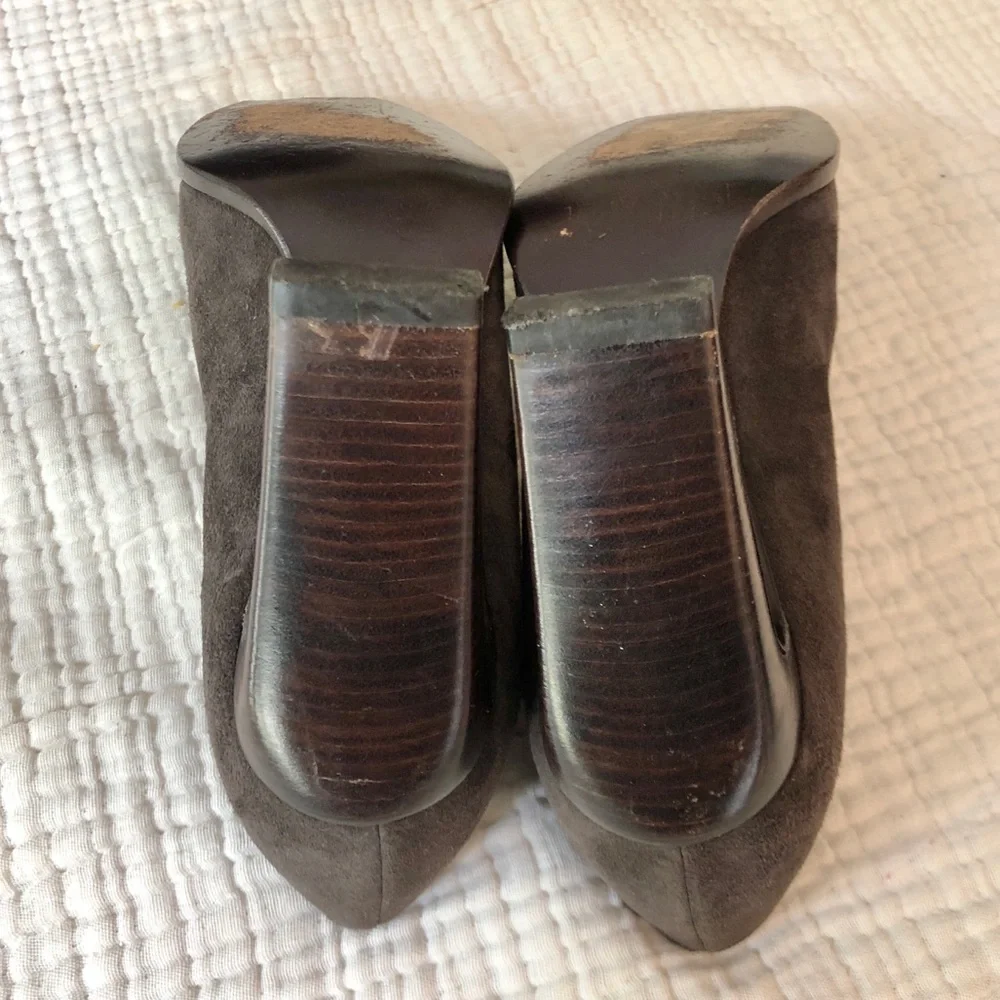Gucci | Brown Suede Stacked Square Toe Heels